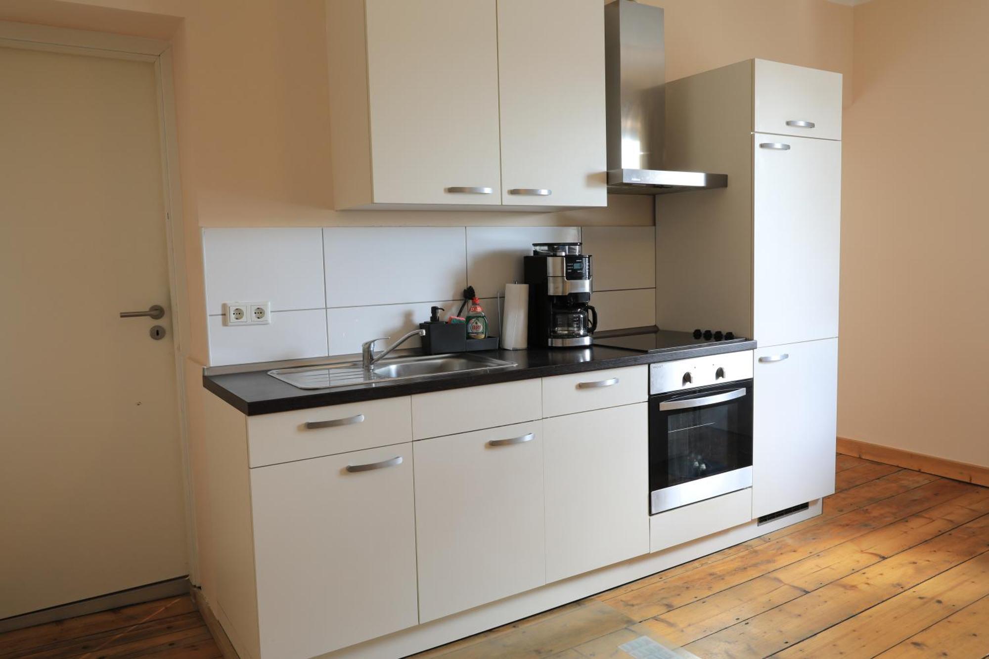 08 Apartment